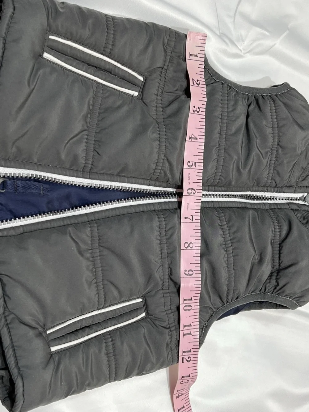 Carter’s Toddler Boys Black Puffer Vest Full Zip Sleeveless Jacket Size 24M